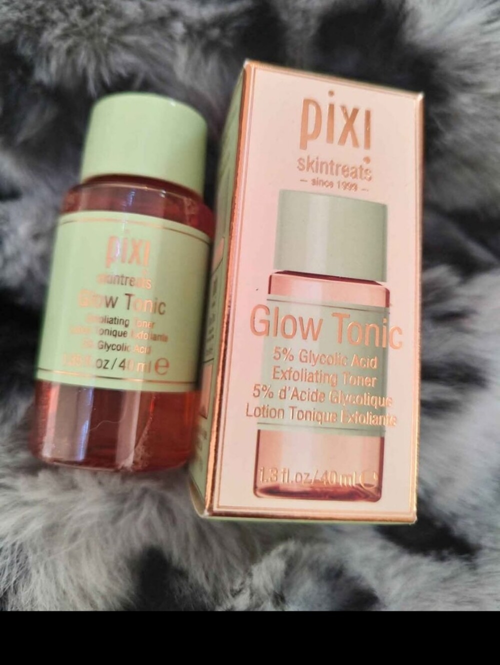 *NIB* Pixi Skintreats Glow Tonic Glycolic Acid Exfoliating Toner 3x Mini Size